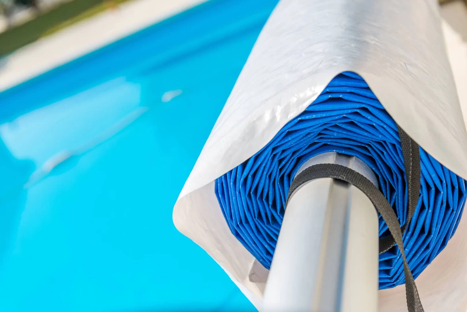 No momento, você está visualizando Dicas para economizar na manutenção da piscina.